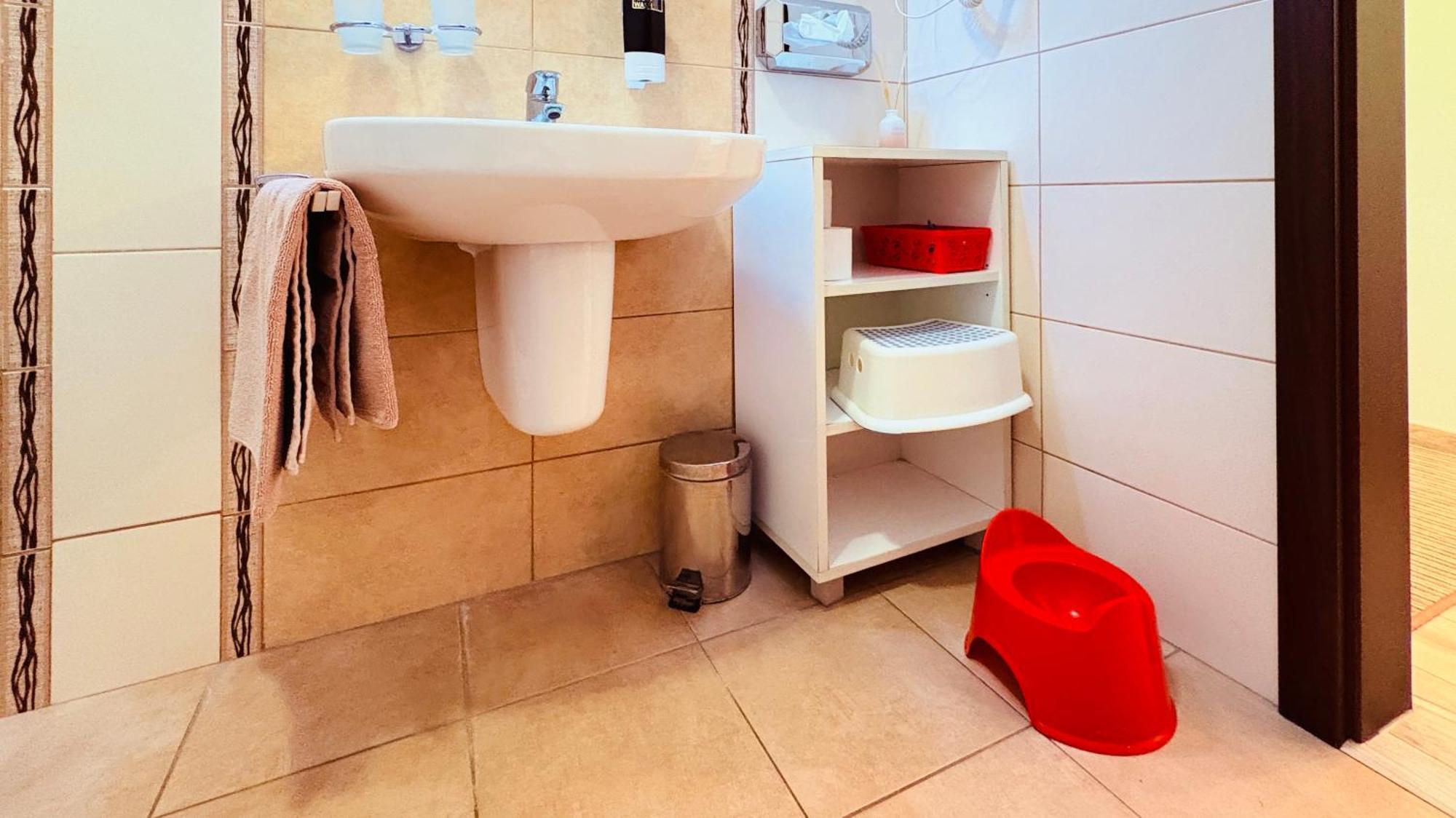 Apartman Elizabeth Bešeňová エクステリア 写真
